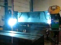 Masina de debitat portabila cu comanda CNC
