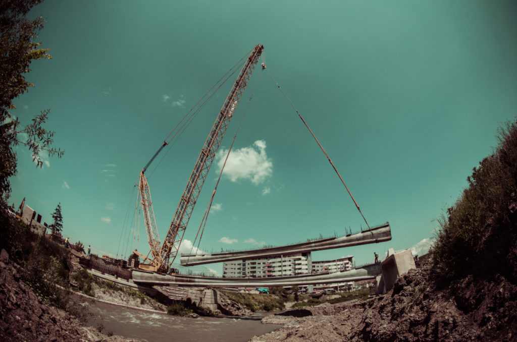 Construcţii şi modernizări drumuri