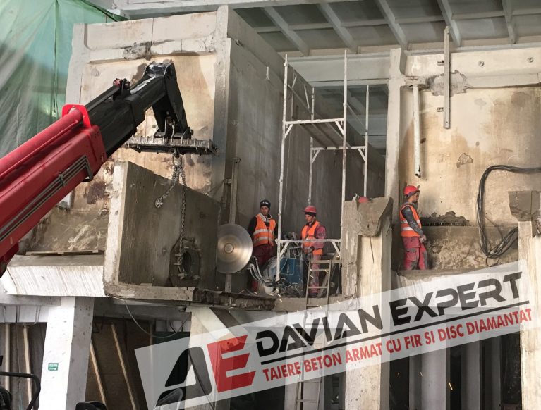 taiere beton cu disc diamantat hala productie