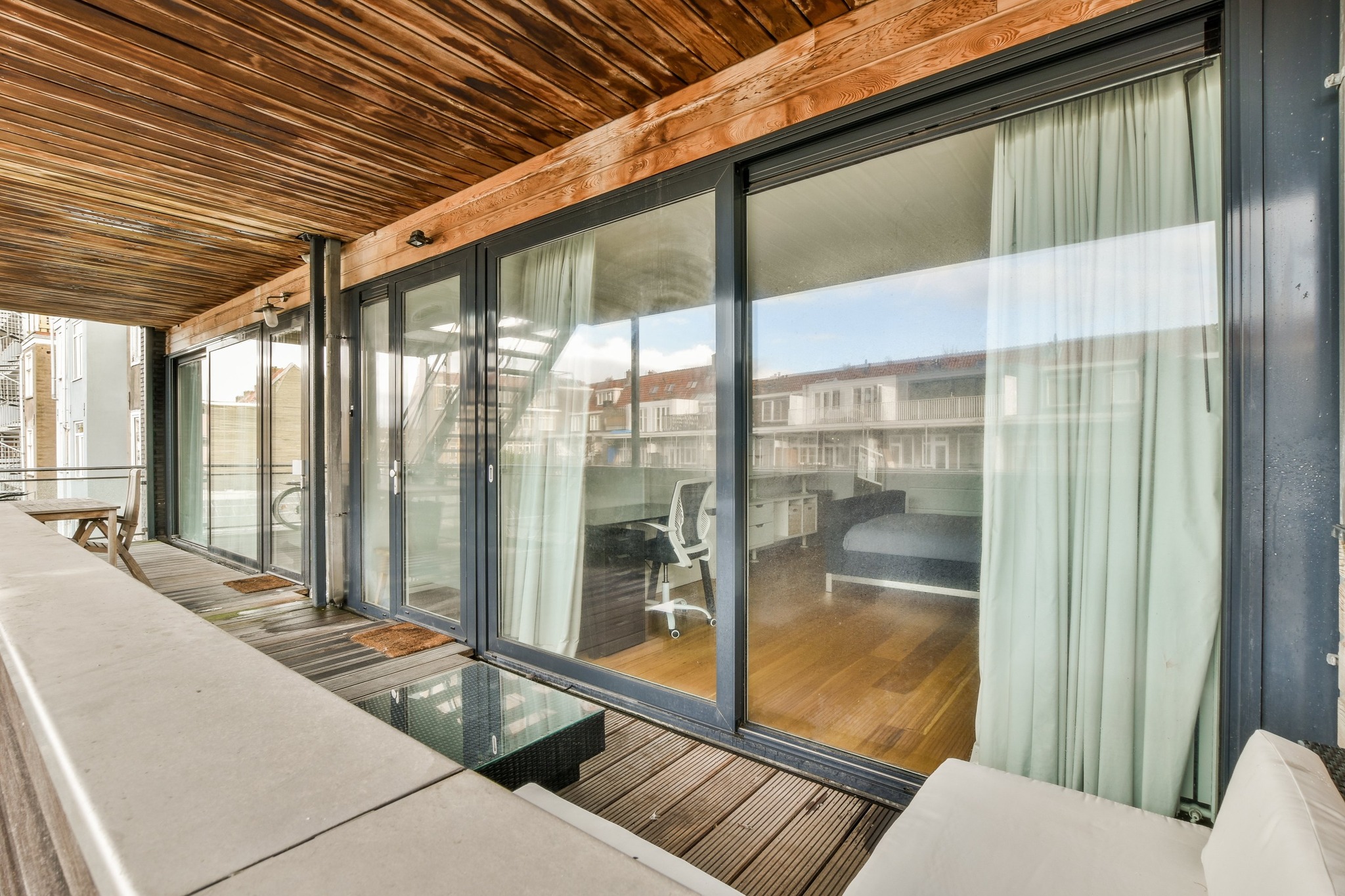 victoria shades bucuresti